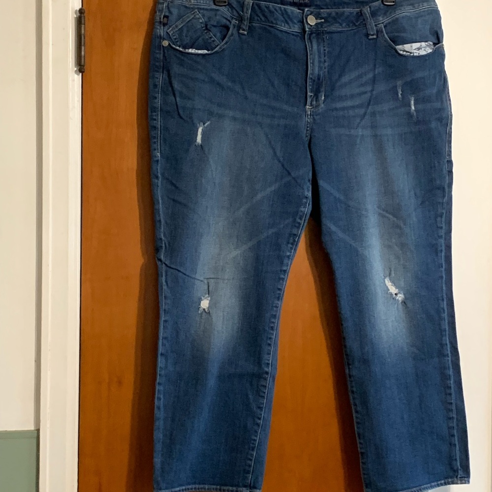 Rock & Republic Jean capris.